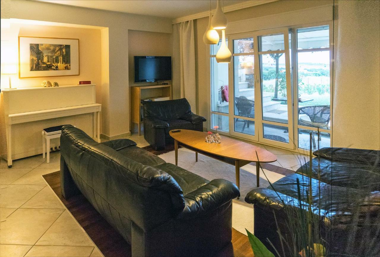Lovely Apartm.Near Airport Kardia Экстерьер фото